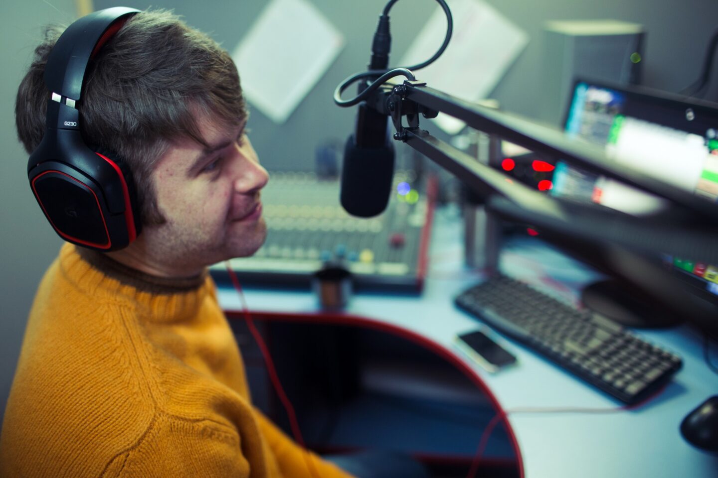 Данило Хомутовський