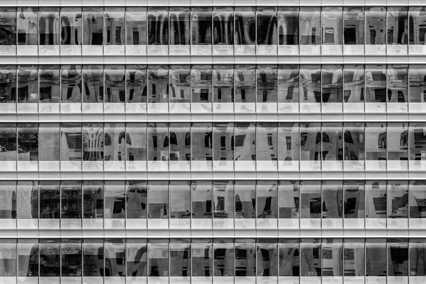 Що таке «Теорія розбитих вікон»?