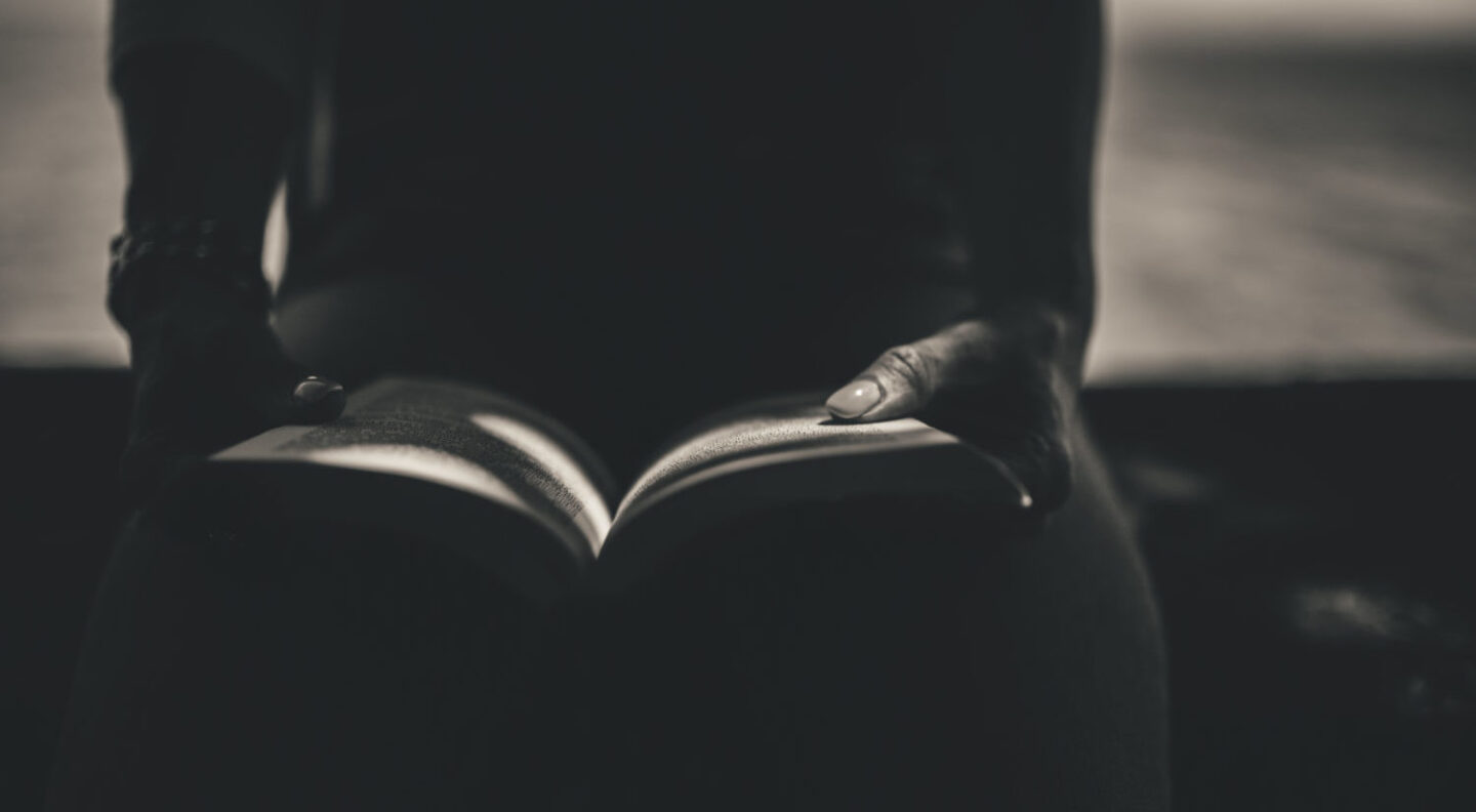 Чи може література протистояти насильству?