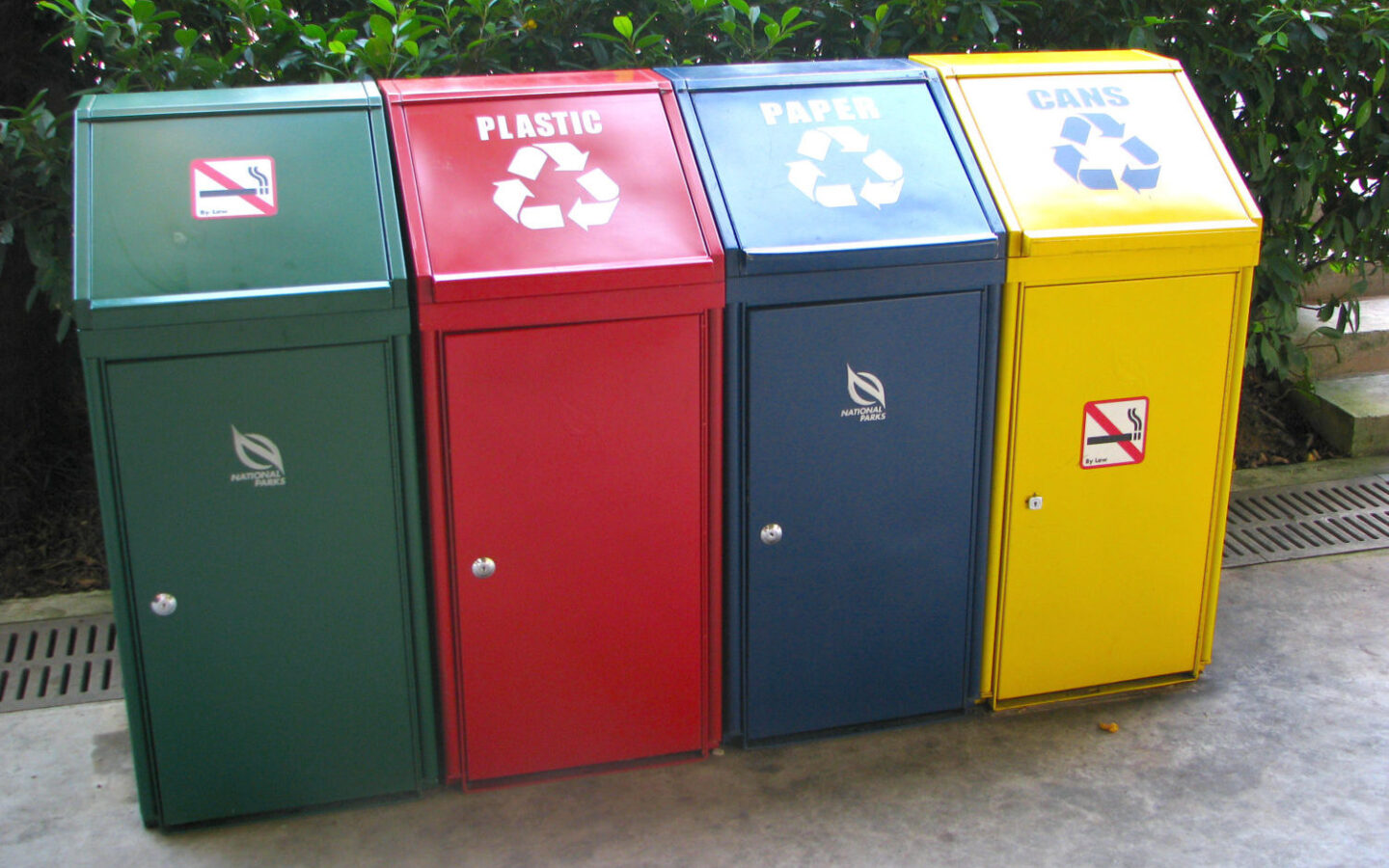 Знаю, що треба сортувати і здавати сміття, але ніяк себе не змушу. Що робити?