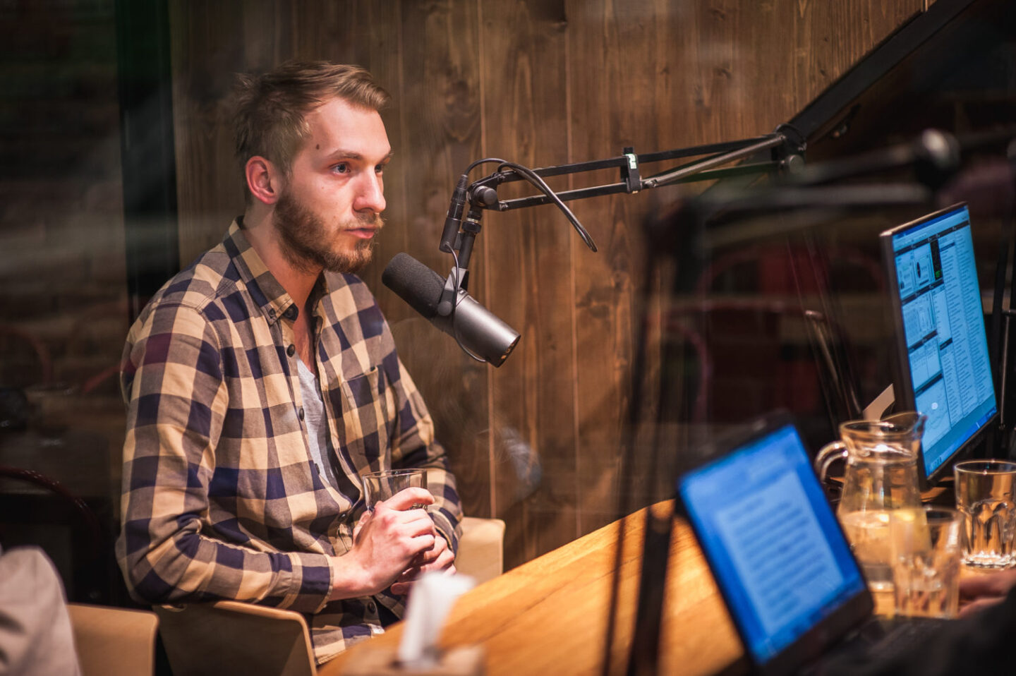 Костя Почтар: «В українських реаліях, аби потрапити у телевізор, треба йти на компроміси із совістю»