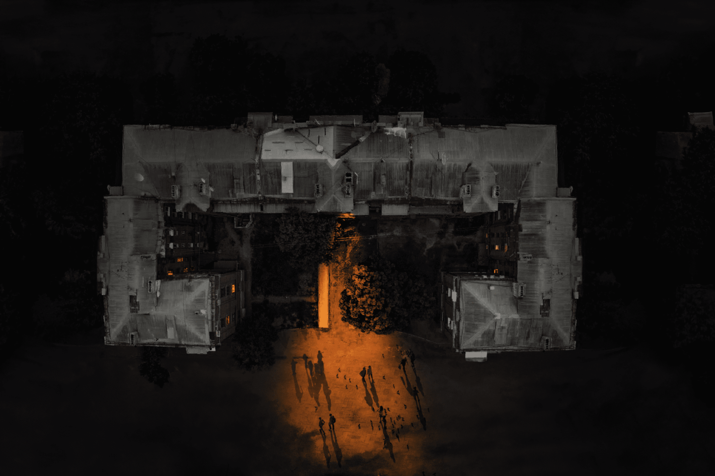 Бувають часи, коли слів замало…