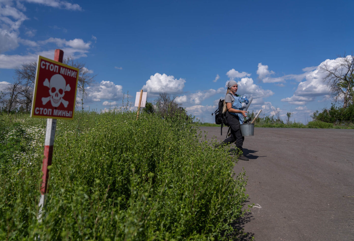 Ті, хто повертають землю
