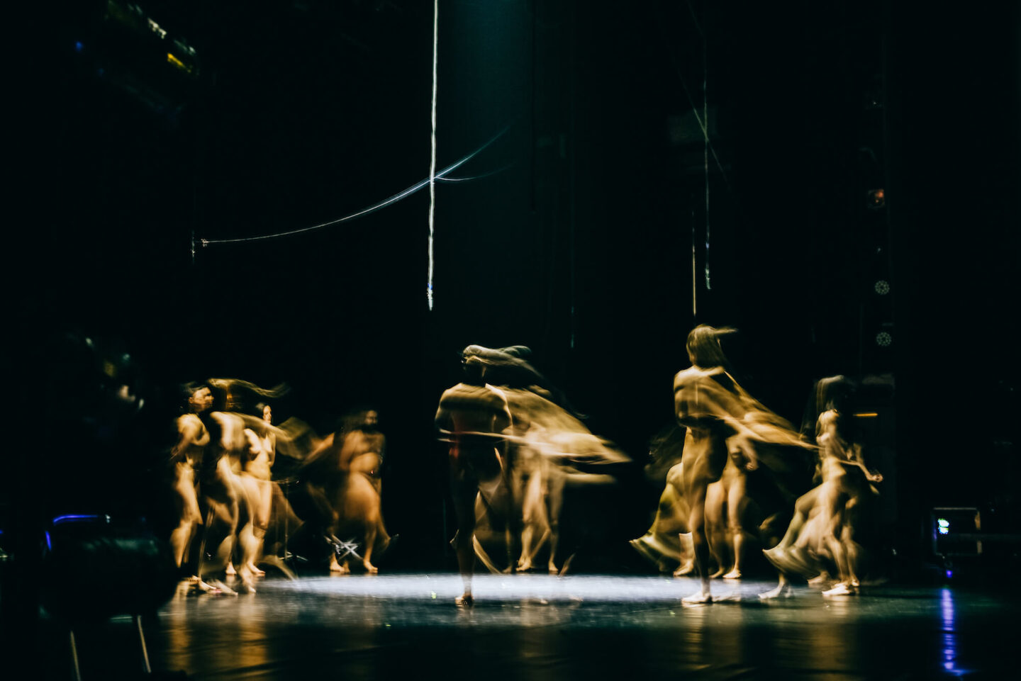 Пірнути знову, зі спраглістю риби