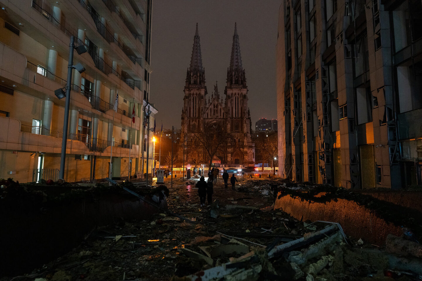 Моє київське серце-костел і бабуся-риба