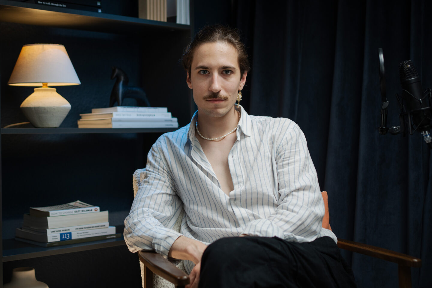 Інтервʼю з актором «Кабаре» Іллею Чопоровим